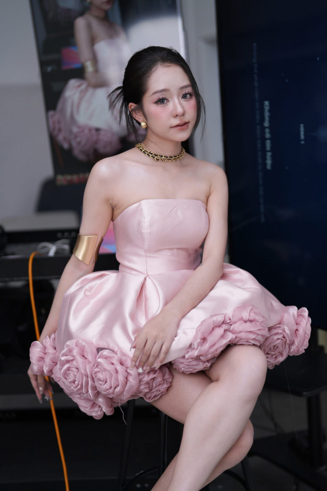 https://vayhoasim.vn/Đầm phồng hoa 3D HOASIM - Size S - Mã HOSHS181