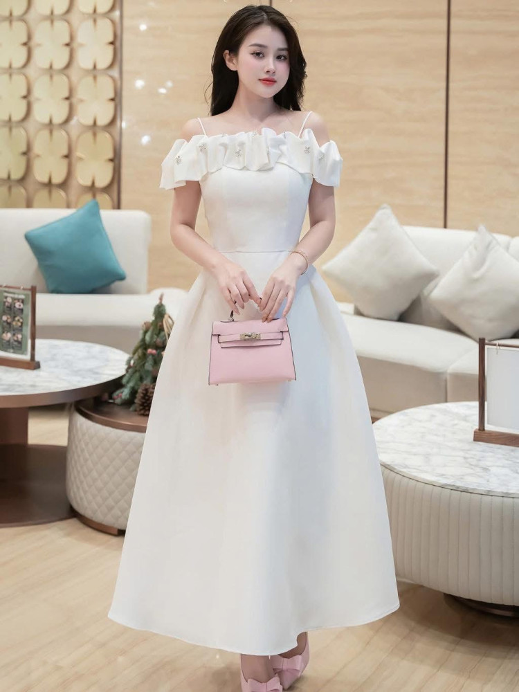 https://vayhoasim.vn/Đầm trễ vai 2 dây vải dày đứng form - Size M - Mã TRMK050
