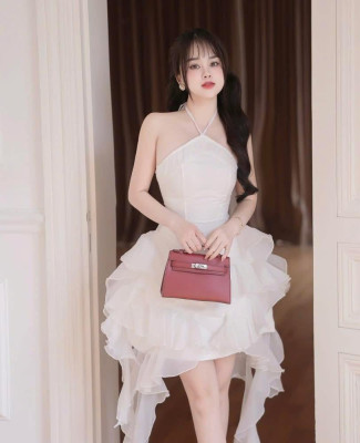 Đầm yếm ngắn tua rua shilla - size m - mã trmk049