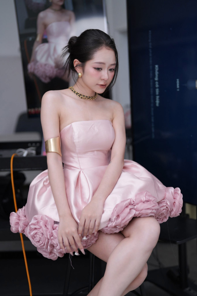 https://vayhoasim.vn/Đầm phồng hoa 3D HOASIM - Size S - Mã HOSHS181